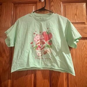 Strawberry Shortcake - Mint Green, Raw-Edge Cropped Graphic Tee